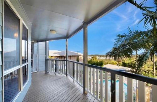 Eimeo House | Summit House