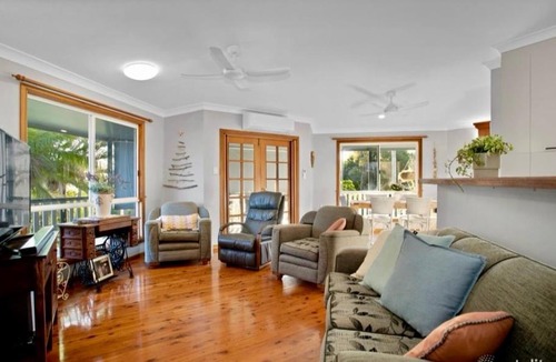 Eimeo House | Summit House