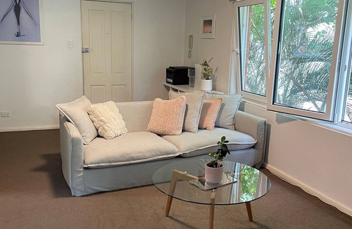 Rose Bay Apartment | Sunny 2 Bedroom Retreat, Feel at Home in Sydney's East
