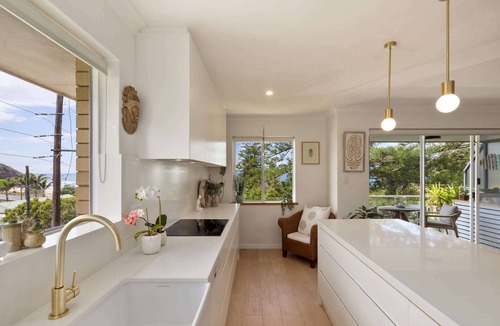 Newport Apartment | Sunrise Cove 2-Bed Apartment at Newport Beach
