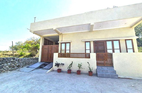 Mayapur Apartment | Sunrise Haven - Peaceful Retreat Near Rishikesh