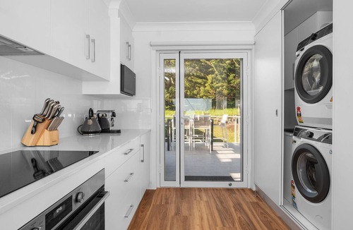Gerroa House | Sunsets on Headland, Gerroa