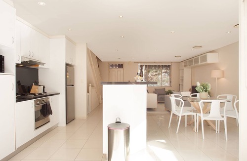 Bondi Apartment | Sunshine Terrace, Bondi Beach Isyd