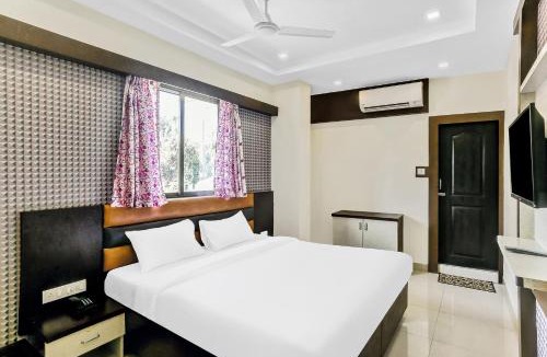 Nerul Hotel | Super Capital O Geeta Palace