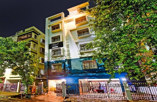 New Town House | Super Collection O Bisarjan Ghat