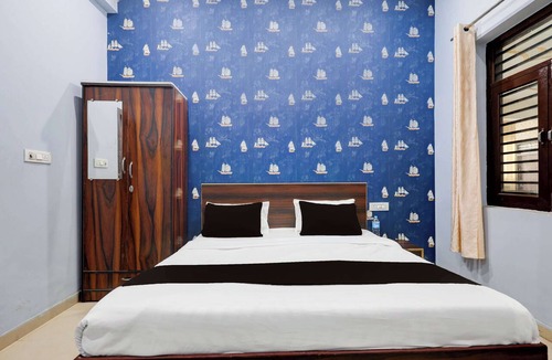 Vrindavan Hotel | Super Collection O Iskcon Vrindavan