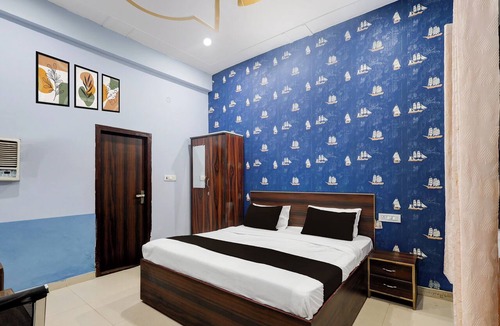Vrindavan Hotel | Super Collection O Iskcon Vrindavan