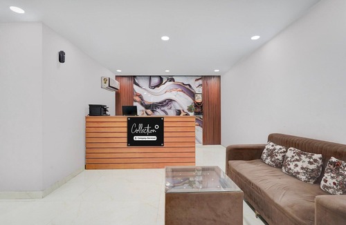 Sector 27 House | Super Collection O Sector 18 Metro station