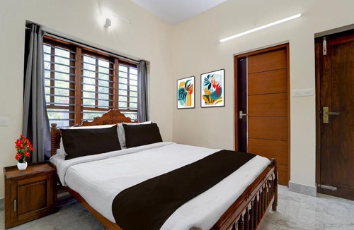 Thiruvananthapuram Hotel | Super Collection O Technopark Phase 1 Formerly Snehalayam