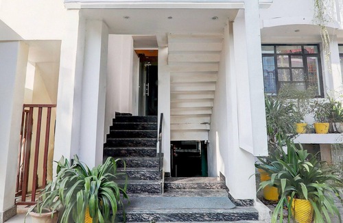 Indira Nagar House | Super Hotel Munshipuliya Formerl Vibrant