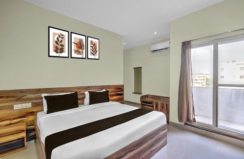Hyderabad Hotel | Super Hotel O GK Grand