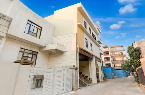 Indira Nagar House | Super Hotel O Indira Nagar