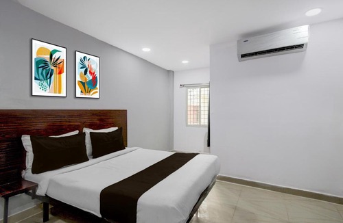 Hyderabad Hotel | Super Hotel O iva Holiday inn