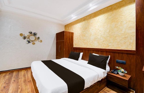 Civil Lines Hotel | Super Hotel O Prayagraj Junction Civil Line Formerly Station View