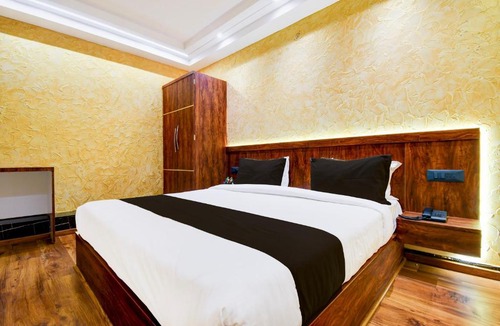 Civil Lines Hotel | Super Hotel O Prayagraj Junction Civil Line Formerly Station View