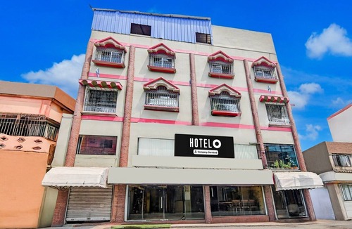 Shrirampur House | Super Hotel O Serampore Railway Station