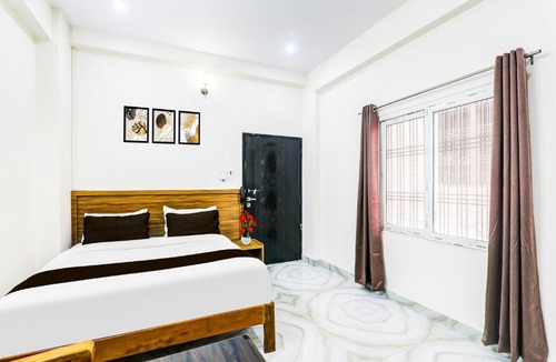Varanasi Hotel | Super OYO Collection O Chitaipur IIT BHU Campus Varanasi