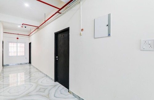 Varanasi Hotel | Super OYO Collection O Chitaipur IIT BHU Campus Varanasi
