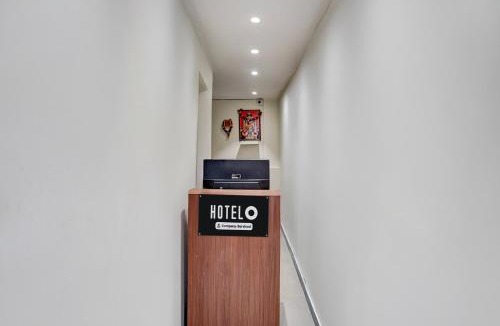 Vizianagaram Hotel | Super OYO Hotel O Pydithalli Ammavari Temple Vizianagaram