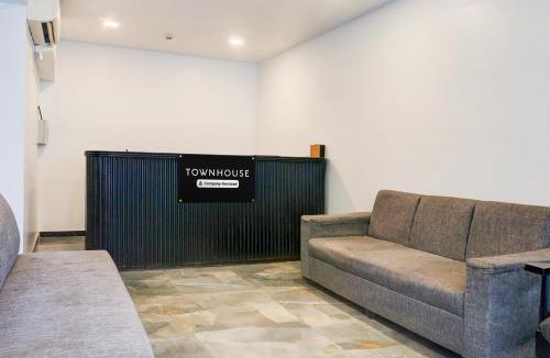 Balewadi Hotel | Super Townhouse Balewadi High Street
