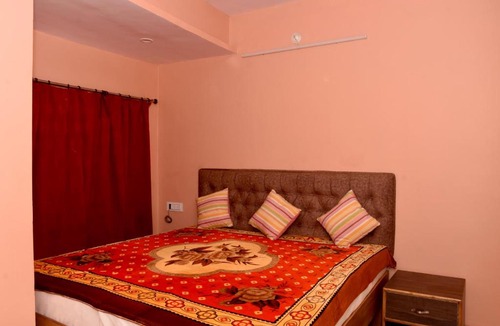Varanasi House | Surbhi Guest House