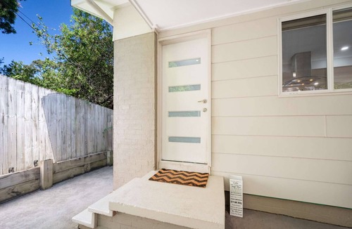 Copacabana House | "Surfscape" – Pool, Views & Pets