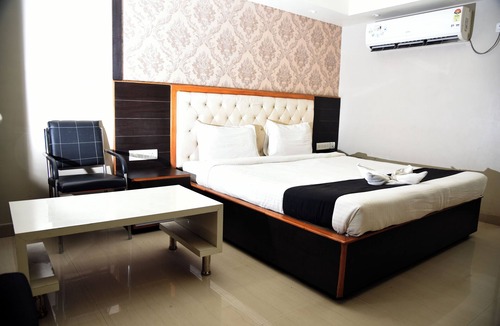 Patna Hotel | SVR HOTEL & BANQUET PATNA