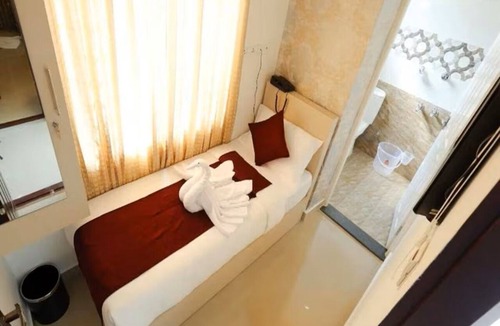 Kochi Hotel | Swarna Residency