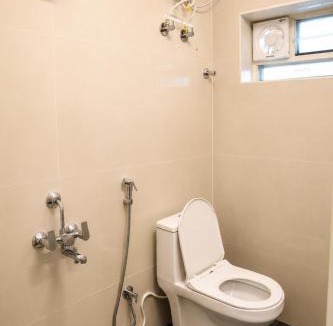Parthasarathy Puram Apartment | T Nagar -F3- 2BHK Aparthotel Shopping central FIRST FLOOR
