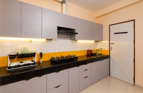 Basai Apartment | Taj Vista 3bhk 4km Taj Mahal 30min Airport