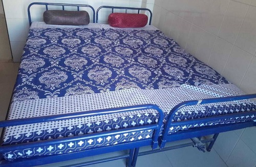 Jhusi Hostel | TAT Stays