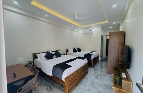 Chungam Hostel | Thamarassery INN luxury and budget Rooms