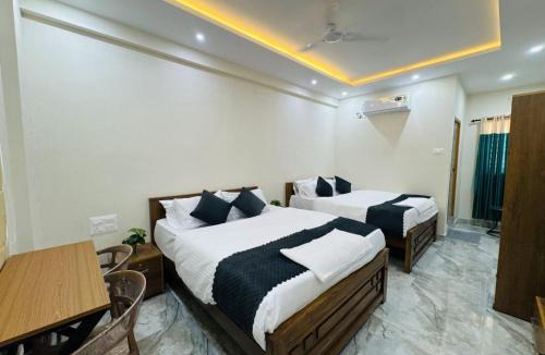 Chungam Hostel | Thamarassery INN luxury and budget Rooms