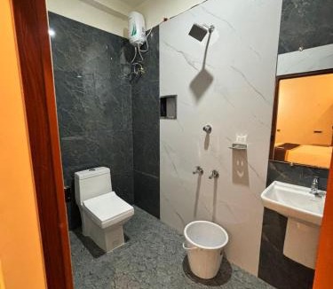 Chettikulam Hotel | Thamira Grand palace