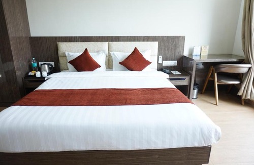 Itarsi Hotel | The Aanandam Hotel Resort