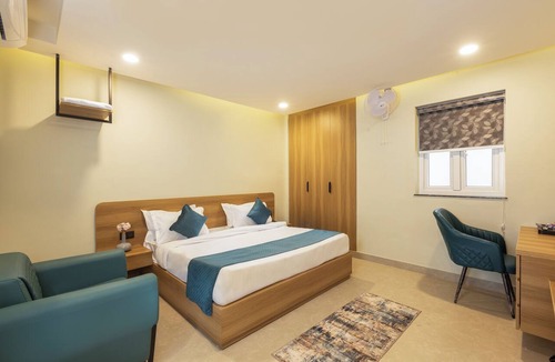 Kailash Colony Hotel | The Ambient Suite