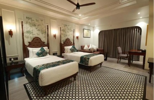 Amravati Hotel | The Aurtus