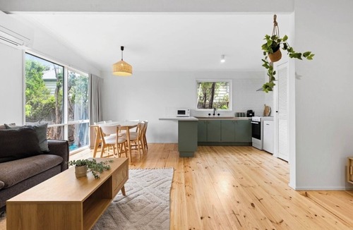 Blairgowrie House | The back ultimate beach family, couples, girls trip or golf trip stay.