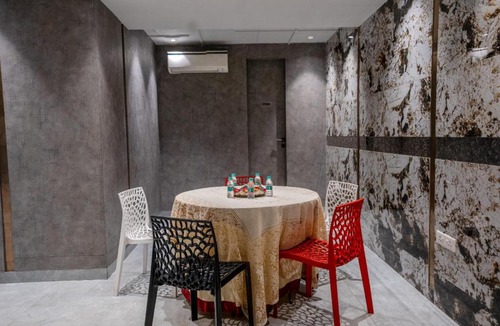 Sector 1 Hotel | The Bay Suites - Salt Lake