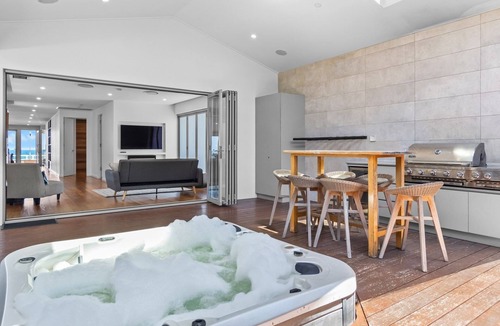 Merewether House | The Beach House on Merewether