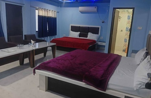 Satna Hotel | The Bhuwan Heights Inn