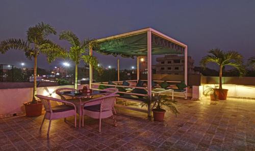 Hingana Hotel | The Boss