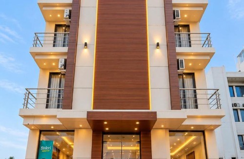 Somnath Hotel | The Castle Crown - Hotel Scintilla, Somnath