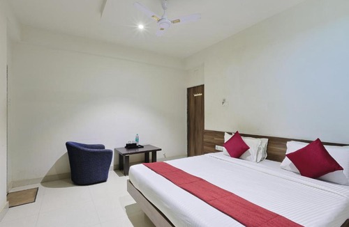 Somnath Hotel | The Castle Crown - Hotel Scintilla, Somnath