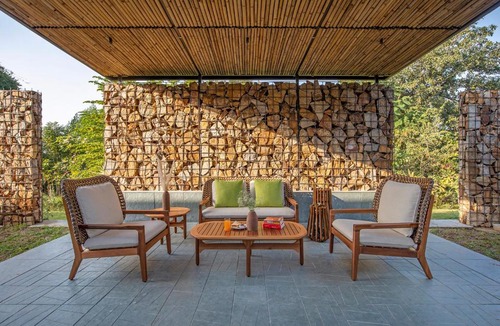 Waghoriya Villa | The Earth House