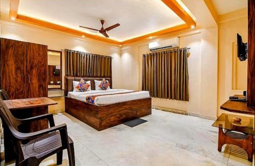 Kalighat Hotel | The Golden Orchid