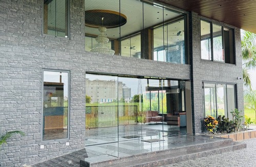 Surat District Hotel | The Grand Heaven Hotel And Resort