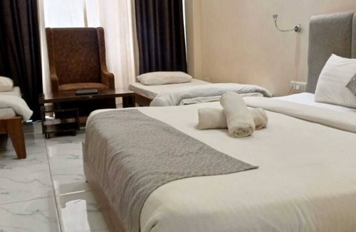 Jabalpur Hotel | THE GRAND