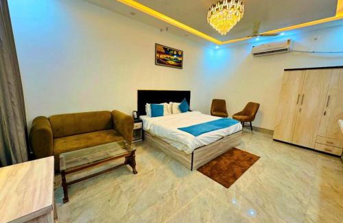 Allahabad Hotel | The Grand Palace