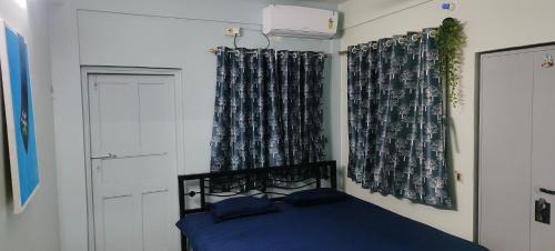 Baranagar Apartment | The Grasshopper's nest
